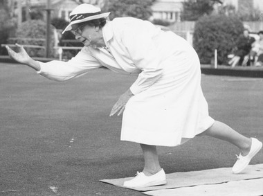 Photograph, Ringwood Bowling Club - Mrs. H. Russell putting down the first bowl, 1960, 15/09/1960