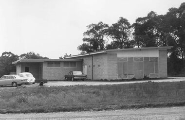 Photograph, Heathmont Youth Club, H.E. Parker Reserve, 30th September, 1973
