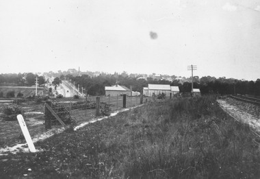 Photograph, Looking along railway line from Ringwood station.Circa 1910
