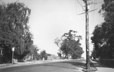 Photograph, Ringwood Street at Nelson Street Ringwood, looking south, early 1960s prior to Eastland development