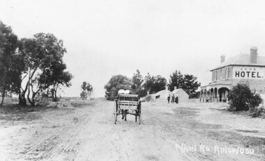 Photograph, Club Hotel, Ringwood from Whitehorse Road.  Mt. Dandenong Road to old East Ringwood looking south.  Taken about 1900-10