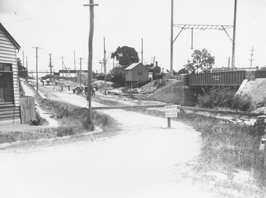 Photograph, Subway construction at Warrandyte Road, Ringwood 1923.  Taken from Pitt St