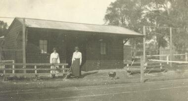Photograph, Ringwood Tennis Club Pavilion c.1921-22