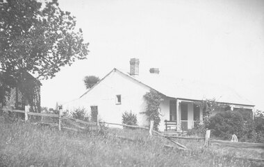Photograph, "Quambee", North Ringwood c.1912. Four photographs