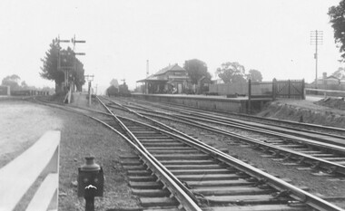 Photograph, Ringwood Railway Station looking west along railway lines, 1918