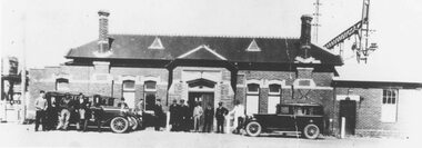 Photograph, Ringwood Railway Station Entrance 1926