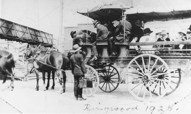 Photograph, Ringwood railway station- Ringwood/Warrandyte coach , 1925