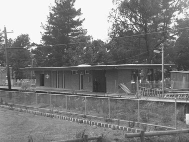 Photograph, New East Ringwood Station - 1975 (Replacing old building)