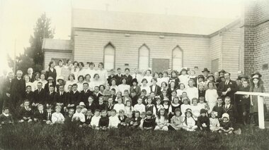 Photograph, Ringwood Methodist Sunday School pupils 1926-7, Rev. Bradbury on left. Rev. Crisp on the right in collar and tie