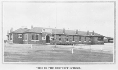 Photograph, Ringwood State School photograph for land sale - Charm-View Estate, Heathmont - 1926