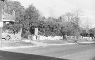 Photograph, No.1 Bond Street, Ringwood - 1981