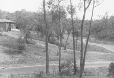 Photograph, View across Debbie Place down Kubis Drive looking west, North Ringwood 1982