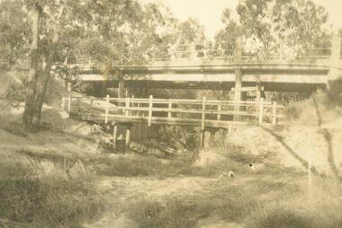Photograph, Warrandyte Road bridge over Mullum Creek, Ringwood. 1921 or 1931