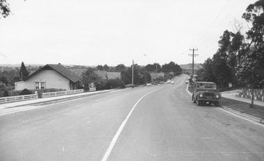 Photograph, Bedford Rd. from Dublin Rd. looking towards Ringwood, 1973