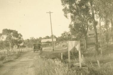 Photograph, Bridge connecting Adelaide St. and Reynolds Av., Ringwood. pre 1931