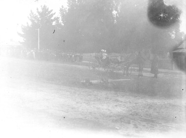 Photograph, Ringwood Arbour Day, 1910.  Assemblance outside the old hall