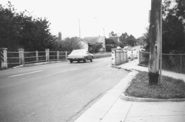 Photograph, Warrandyte Rd. Bridge, Ringwood. 1978