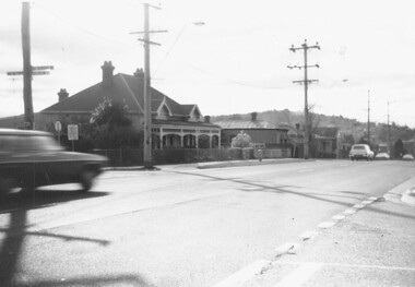 Photograph, House at Cnr Wantirna Rd and Arlingtron St, Ringwood. 1978