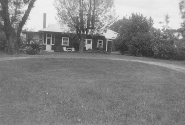 Photograph, Landys home (formerly Patersons).  Byways estate area (East Ringwood). 5 Views. (c1968)