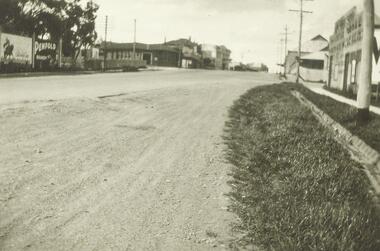 Photograph, Cnr Maroondah Hwy and Ringwood Street, Ringwood. (undated)