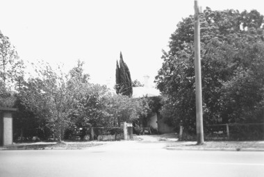 Photograph, Gerlachs House, 184 Bedford Rd. Ringwood. (1977)