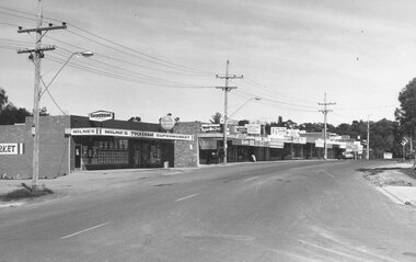Photograph, Milnes store, corner Oban and Warrandyte Roads, Nth Ringwood. 1973