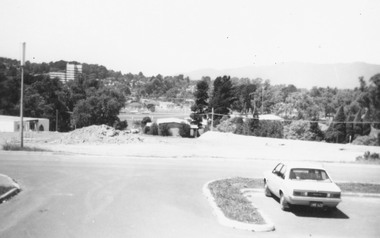 Photographs, New hall at Civic Centre, Ringwood, Under Construction  (6 views). 1979