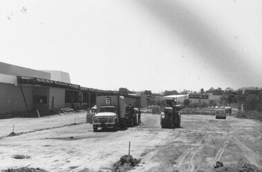 Photograph, New market - The southern facade of Target along Seymour St. Ringwood. 1982