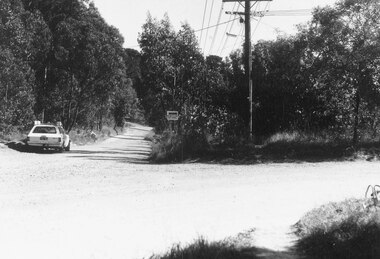 Photograph, Intersection Smedley Rd. (right) and Oban Road, North Ringwood. 1981