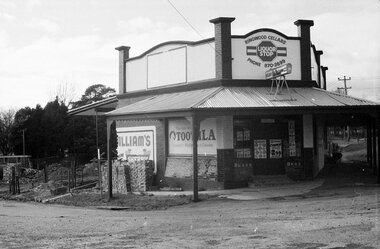 Photograph, Updating old Blood Bros. store (Ringwood Cellars), Ringwood 1981