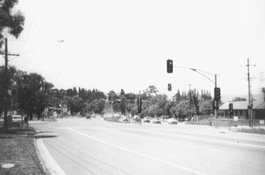 Photograph, Canterbury Road looking east from west side of Heatherdale Road intersection up towards Cadbury. Ringwood 1979