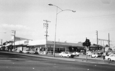 Photograph, Station entrance and Whitehorse Rd. Ringwood 1984