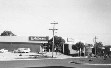 Photograph, McEwans Ringwood New shopping area 1984