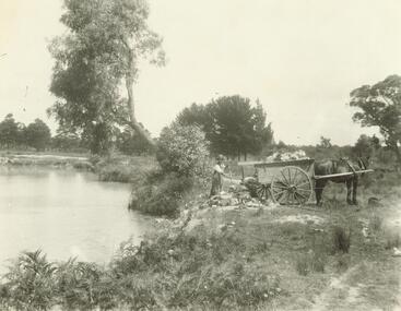 Photograph, 'The Dive' East Ringwood Knaith Rd.  (undated). 2 views  (undated)