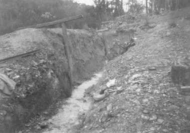 Photograph, Ringwood Rifle Club.  Target pit being dug out.  (undated)