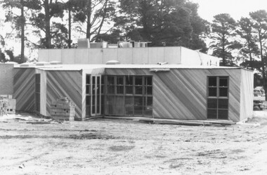 Photograph, Work on North Ringwood Senior Citizens' Rooms. c1985