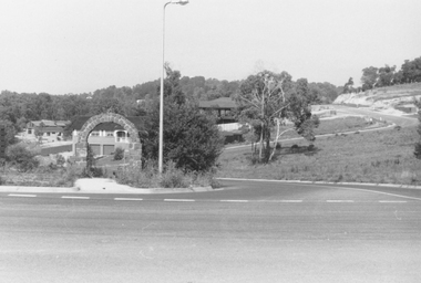 Photograph, Corner of Oban Rd. and Kubis Drive, North Ringwood  1982