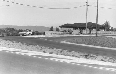 Photograph, View Southwest across the Wonga-Oban Roads roundabout. 1981