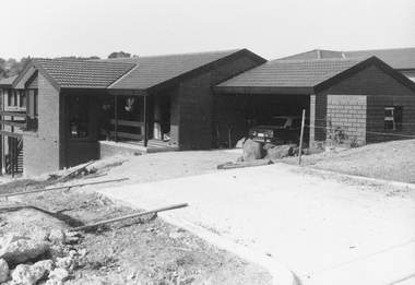 Photograph, No.3 Menzies Drive, North Ringwood 1982