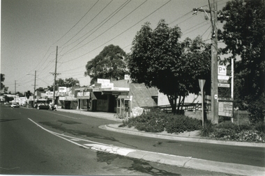 Photograph-B&W, Joan Walker, East Ringwood 2000-Railway Avenue looking East from Laurence Grove, 2000