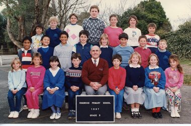 Photograph, Ringwood Primary School 1987 Class Photo Grade 5, 1987