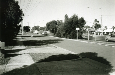 Photograph, Joan Walker, East Ringwood 2000 - Burnt Bridge taken from Maroondah Highway just near Kalinda Road, 2000