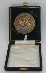 Memorabilia - Medal in presentation box, The Government of Victoria, Bronze coloured metal medal engraved Centenary of the Government of Victoria 1851 - 1951. Presented to the Borough of Ringwood, 1951