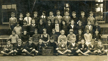 Photograph, 1933 and 1935 Ringwood State School photos, 1933-35