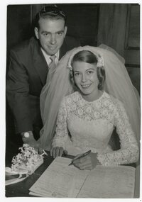 Photograph, Geoffrey Baker Studios, Wedding of Joan Fankhauser and Graeme Frazer, 1957