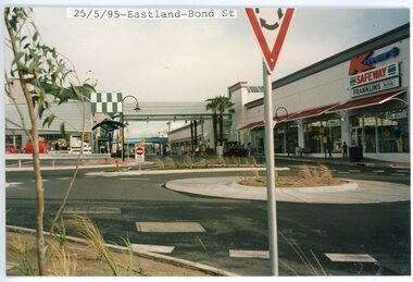 photograph, Eastlink Ringwood Bypass Construction-Eastland-Bond St 25/5/95