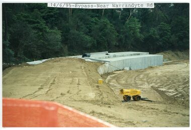 photograph, Eastlink Ringwood Bypass Construction-Bypass-Near Warrandyte Rd 14/6/95