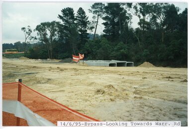 photograph, Eastlink Ringwood Bypass Construction-Bypass-Looking Towards Warrandyte Rd 14/6/95