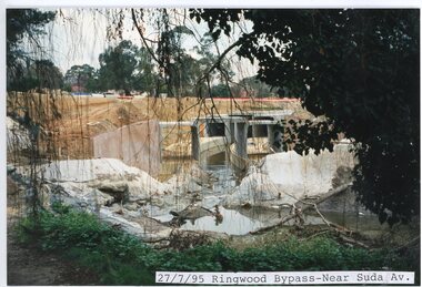 photograph, Eastlink Ringwood Bypass Construction-Ringwood Bypass-Near Suda Av 27/7/95