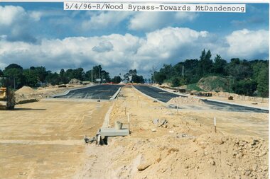 photograph, Eastlink Ringwood Bypass Construction- Ringwood Bypass-Towards Mt Dandenong 5/4/96